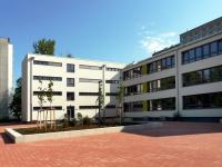 Westseite - unser neuer Pausenhof